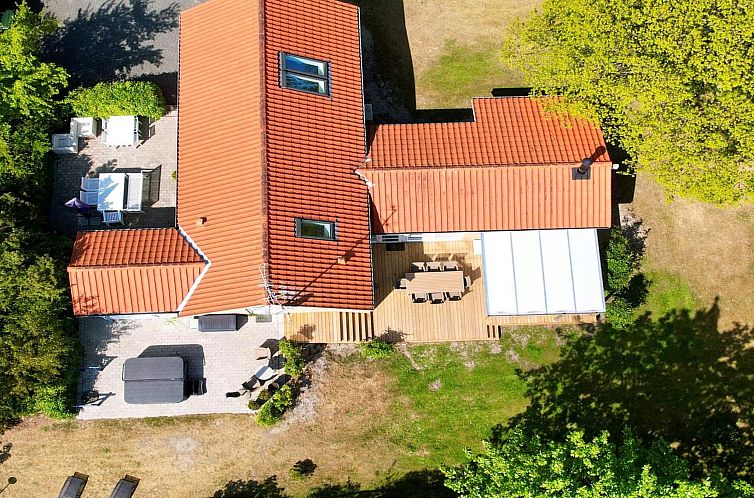 Vakantiehuis "Marjukka" - 10m from the sea