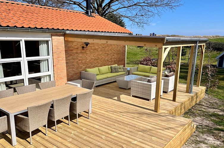 Vakantiehuis "Marjukka" - 10m from the sea