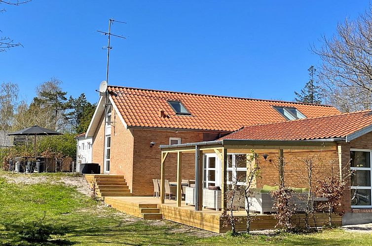 Vakantiehuis "Marjukka" - 10m from the sea