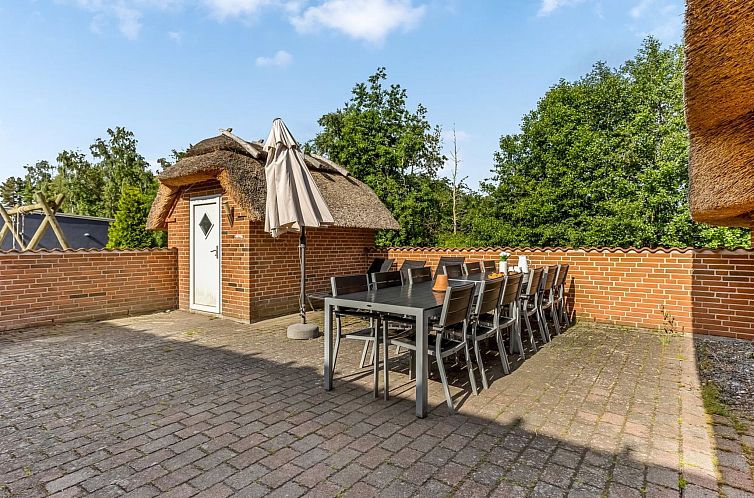 Vakantiehuis "Tara" - 900m from the sea