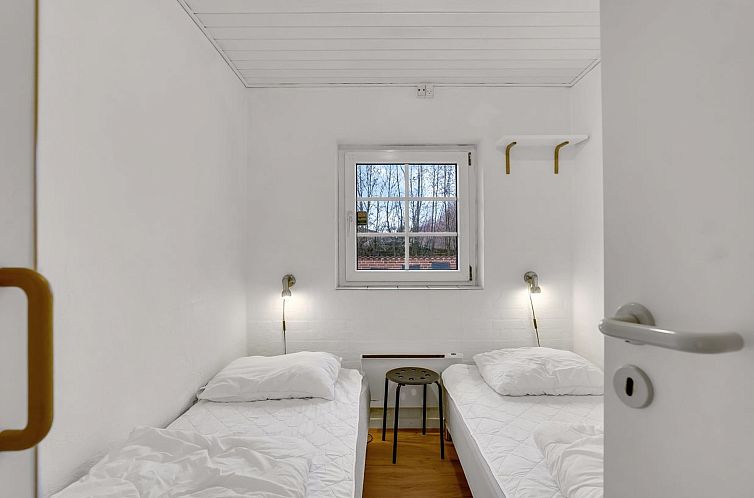 Vakantiehuis "Tara" - 900m from the sea