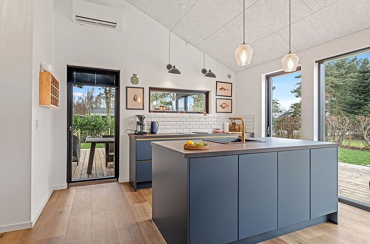 Vakantiehuis "Martin" - 800m from the sea