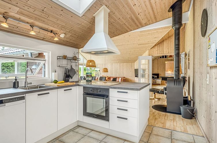 Vakantiehuis "Tialda" - 1.3km from the sea