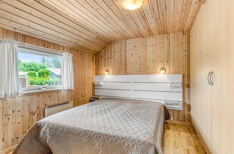 Vakantiehuis "Tialda" - 1.3km from the sea