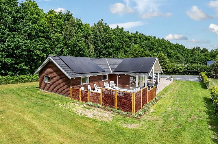 Vakantiehuis "Tialda" - 1.3km from the sea