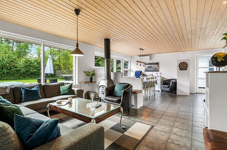 Vakantiehuis "Erna" - 900m from the sea