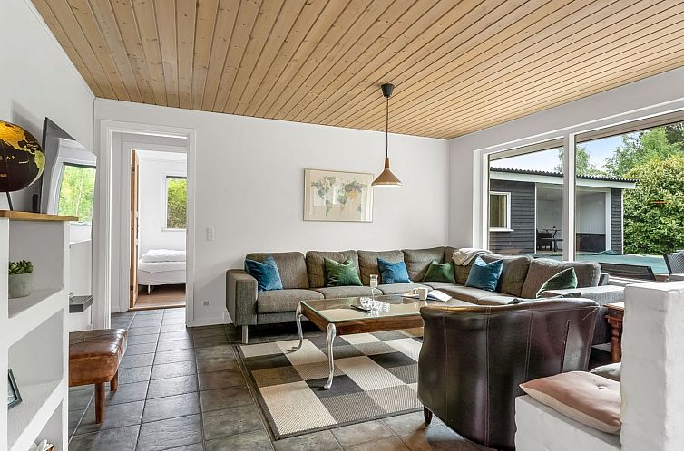 Vakantiehuis "Erna" - 900m from the sea
