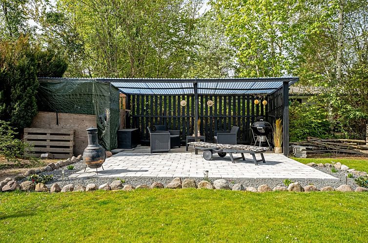 Vakantiehuis "Dania" - 500m from the sea