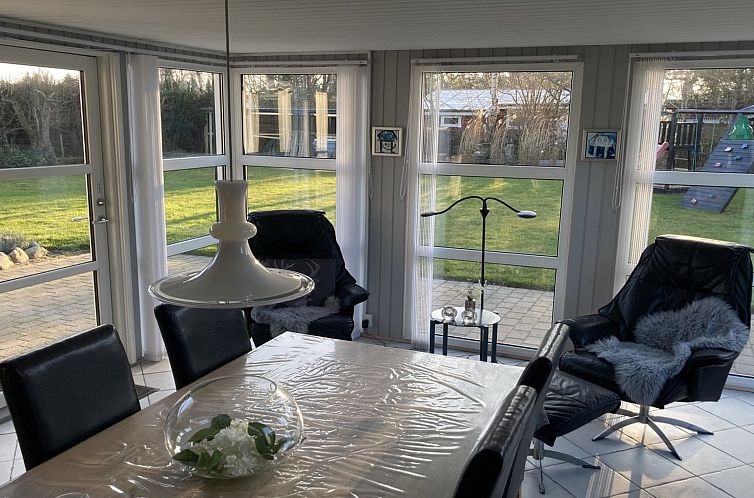 Vakantiehuis "Dania" - 500m from the sea