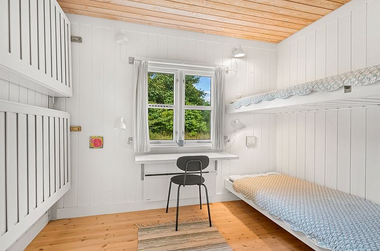 Vakantiehuis "Dorrit" - 200m from the sea