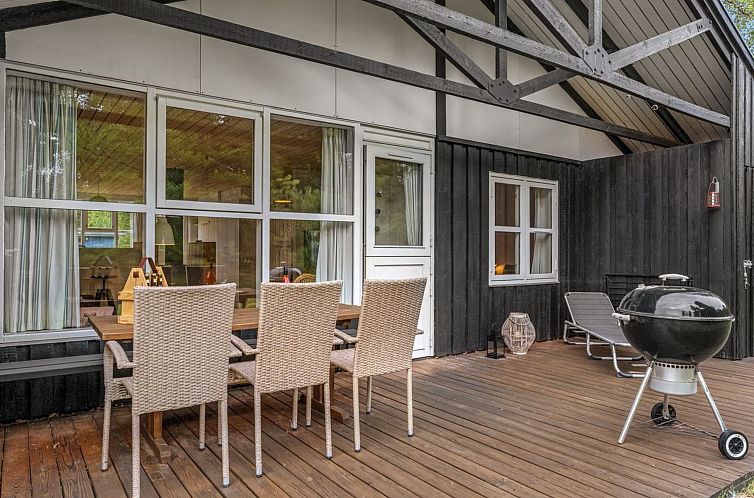 Vakantiehuis "Dorrit" - 200m from the sea