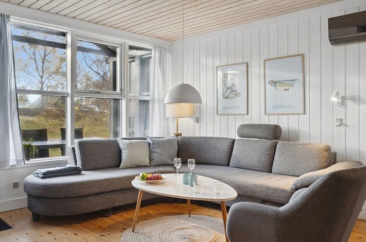 Vakantiehuis "Julkil" - 250m from the sea