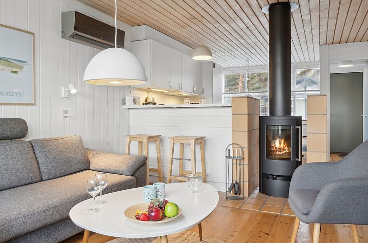 Vakantiehuis "Julkil" - 250m from the sea