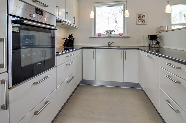 Vakantiehuis "Börje" - 600m from the sea