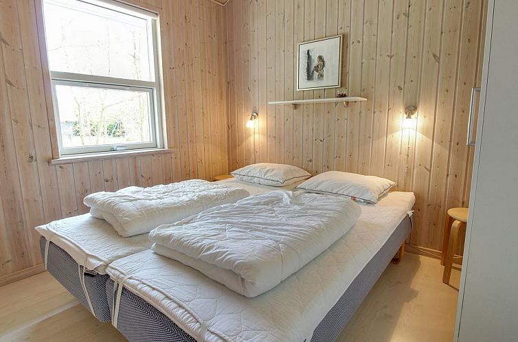 Vakantiehuis "Börje" - 600m from the sea