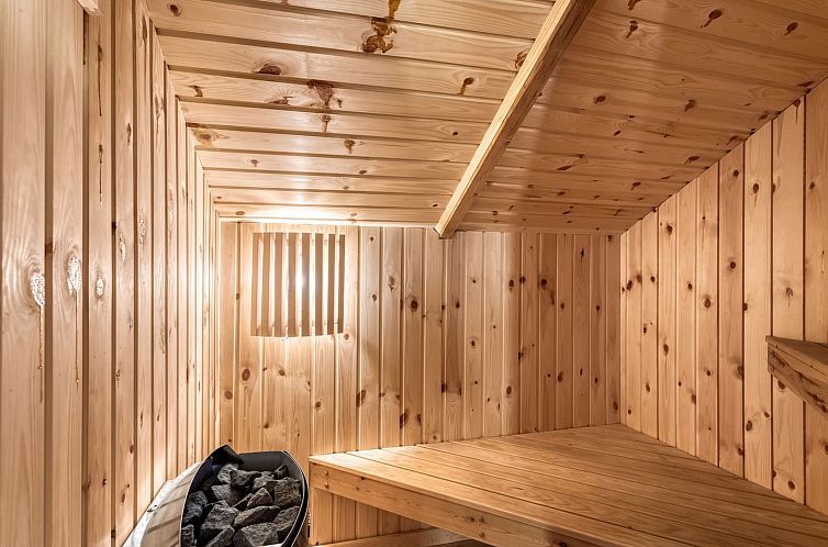 Vakantiehuis "Hithin" - 800m from the sea