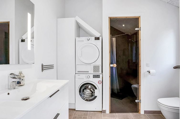 Vakantiehuis "Jale" - 900m from the sea