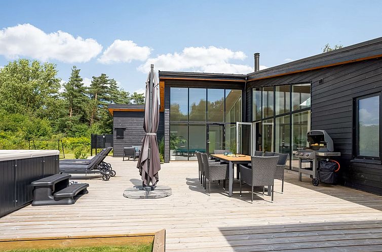 Vakantiehuis "Apelone" - 900m from the sea