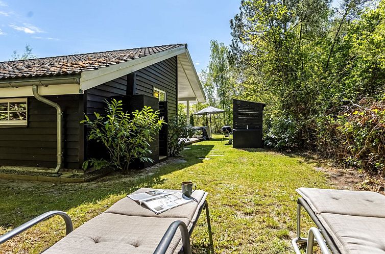 Vakantiehuis "Marlena" - 1.1km from the sea