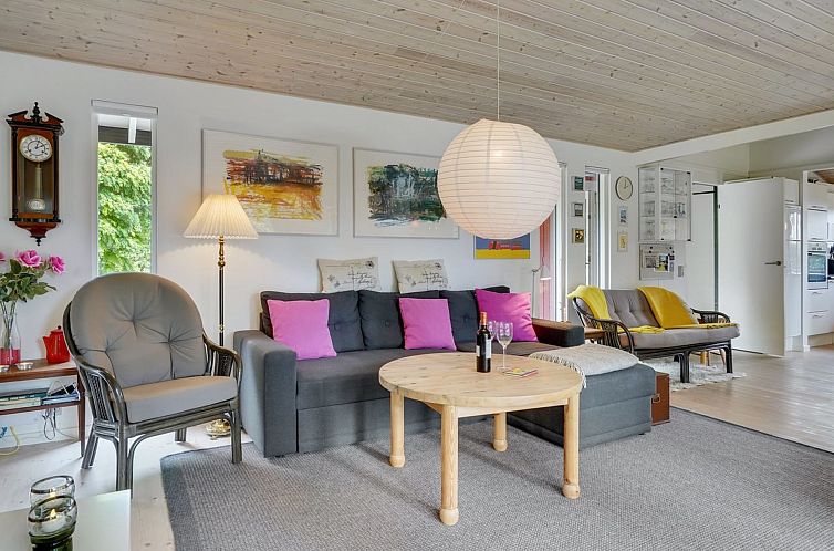 Vakantiehuis "Malwina" - 800m from the sea