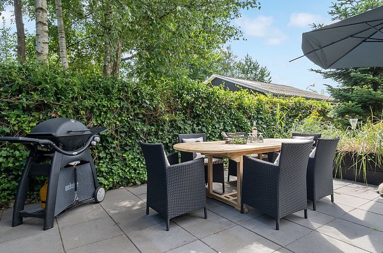 Vakantiehuis "Edin" - 400m from the sea