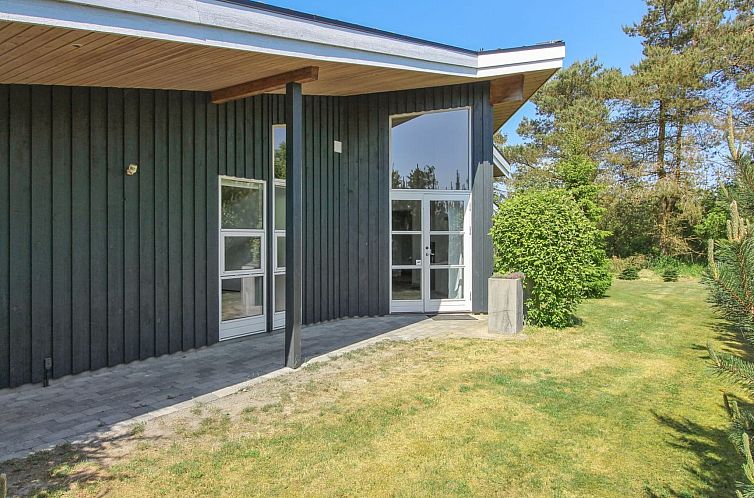 Vakantiehuis "Elicia" - 950m from the sea