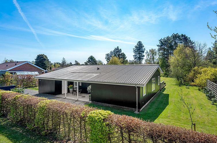 Vakantiehuis "Ansine" - 500m from the sea