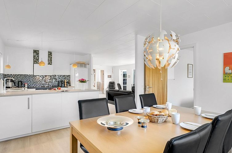 Vakantiehuis "Ansine" - 500m from the sea