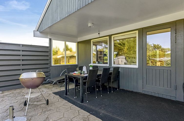 Vakantiehuis "Davida" - 400m from the sea