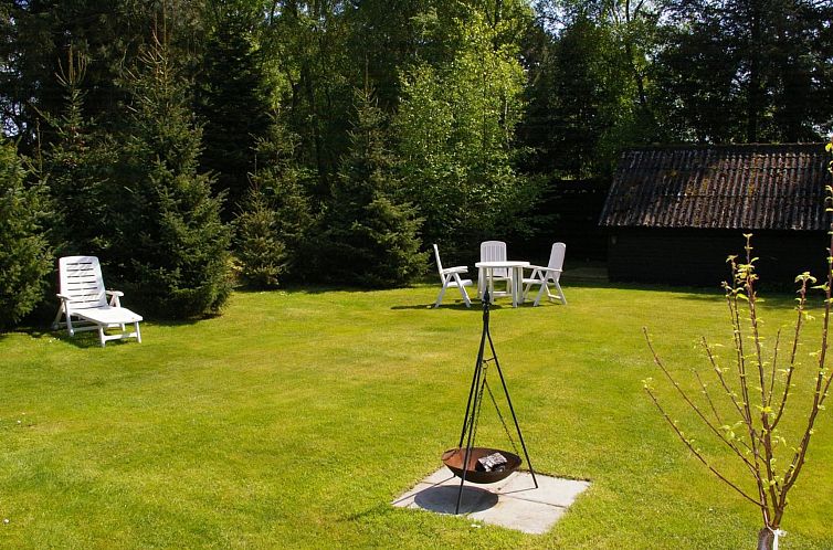 Vakantiehuis "Gyri" - 800m from the sea