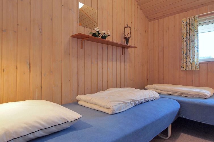 Vakantiehuis "Gyri" - 800m from the sea