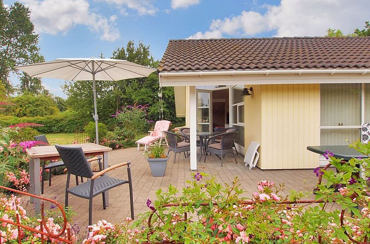 Vakantiehuis "Lilia" - 900m from the sea