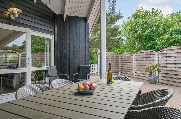 Vakantiehuis "Bjarka" - 700m from the sea