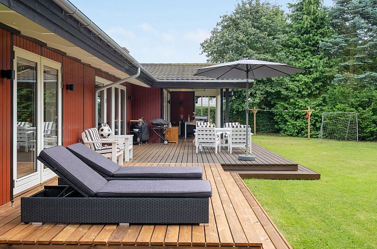 Vakantiehuis "Malwina" - 800m from the sea
