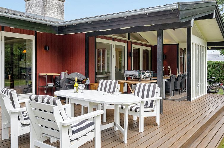 Vakantiehuis "Malwina" - 800m from the sea