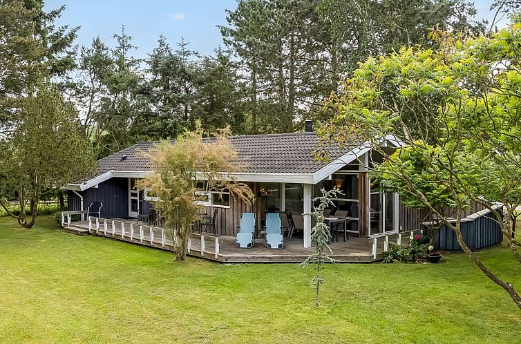 Vakantiehuis "Fatlinda" - 1km from the sea