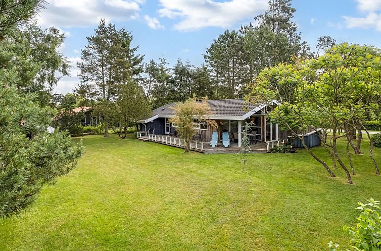 Vakantiehuis "Fatlinda" - 1km from the sea