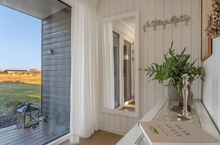 Vakantiehuis "Vanna" - 1.2km from the sea