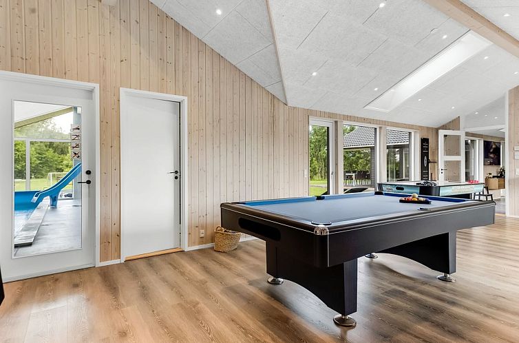 Vakantiehuis "Matild" - 400m from the sea