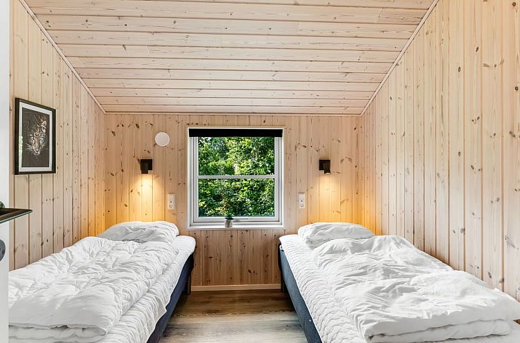 Vakantiehuis "Matild" - 400m from the sea