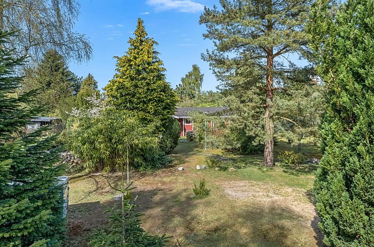 Vakantiehuis "Berit" - 700m from the sea