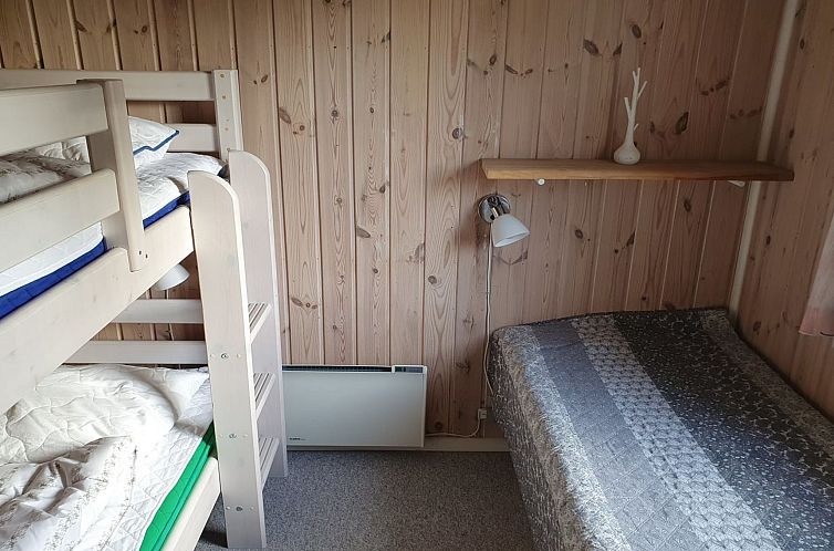 Vakantiehuis "Fenja" - 1.2km from the sea