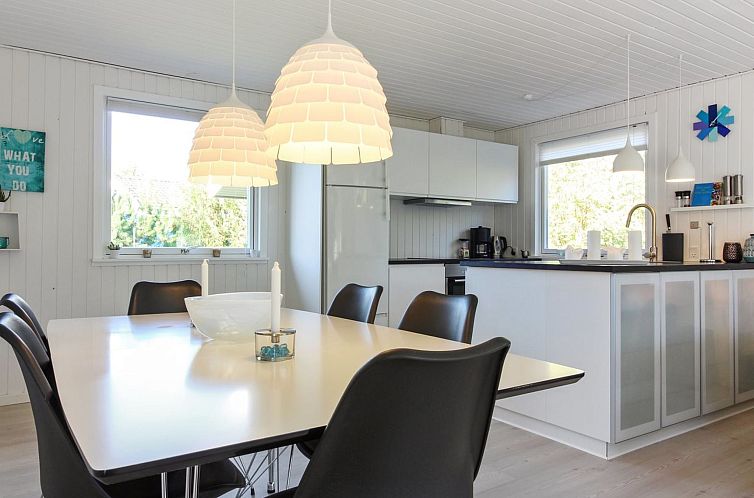 Vakantiehuis "Touko" - 850m from the sea