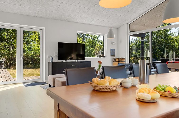 Vakantiehuis "Fay" - 900m from the sea
