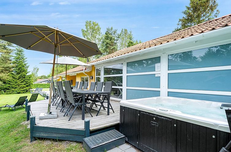 Vakantiehuis "Tovi" - 600m from the sea
