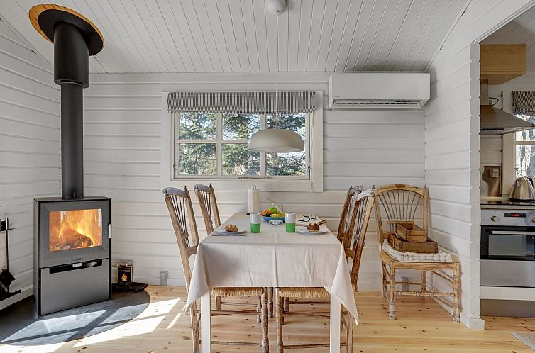 Vakantiehuis "Freyja" - 800m from the sea