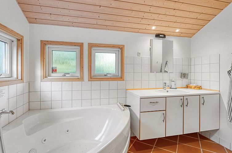 Vakantiehuis "Iolani" - 250m from the sea
