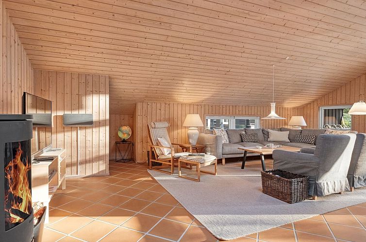 Vakantiehuis "Iolani" - 250m from the sea