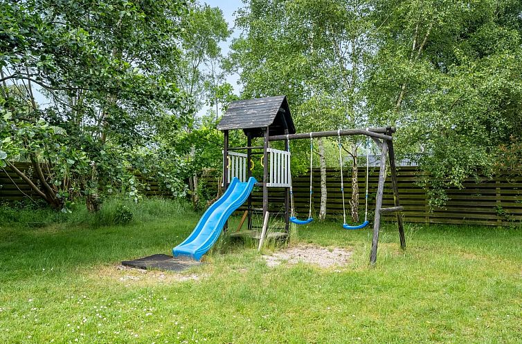 Vakantiehuis "Rajka" - 800m from the sea