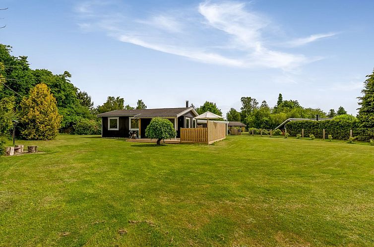 Vakantiehuis "Harri" - 700m from the sea